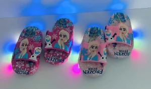 Frozen svetlece papuce
