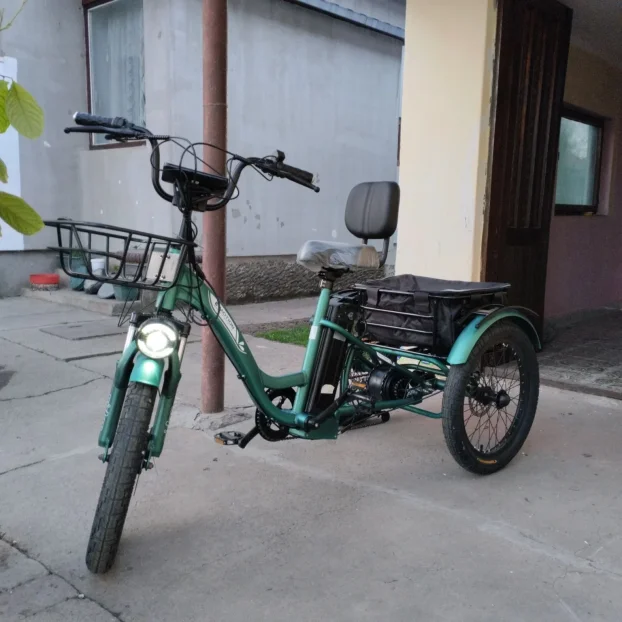 Elektricni tricikl Rider