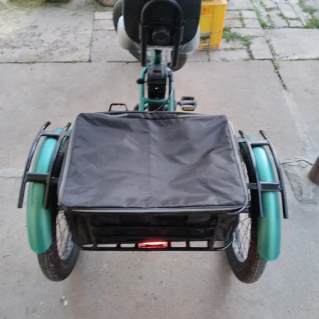 Elektricni tricikl Rider
