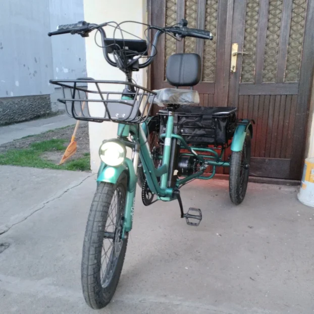 Elektricni tricikl Rider