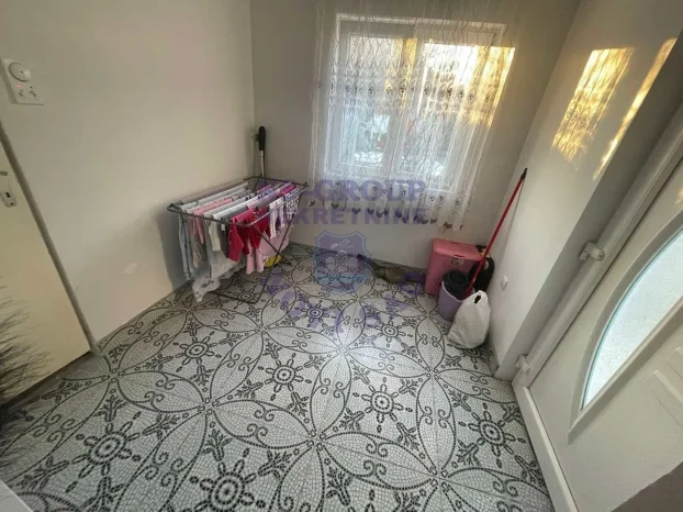 Š:562229, Klisa, 3.0 trosobna, 49 m²