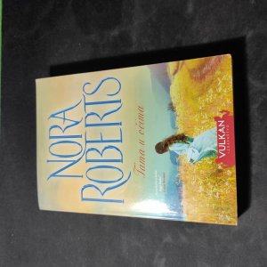 Tama u očima - Nora Roberts