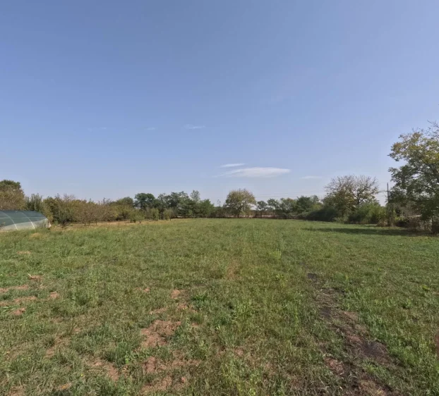 Izdavanje, Plac 64 ara sa starom kućom 104m2, Stubline