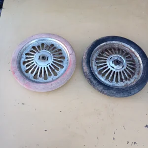 Stari točkovi za dečiju biciklu