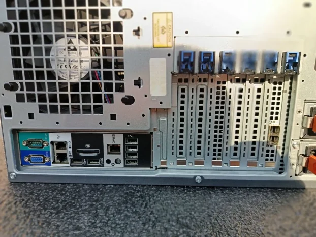 Dell T430 E5-2667 v4 128 GB H730 Raid + HBA330 16x sff
