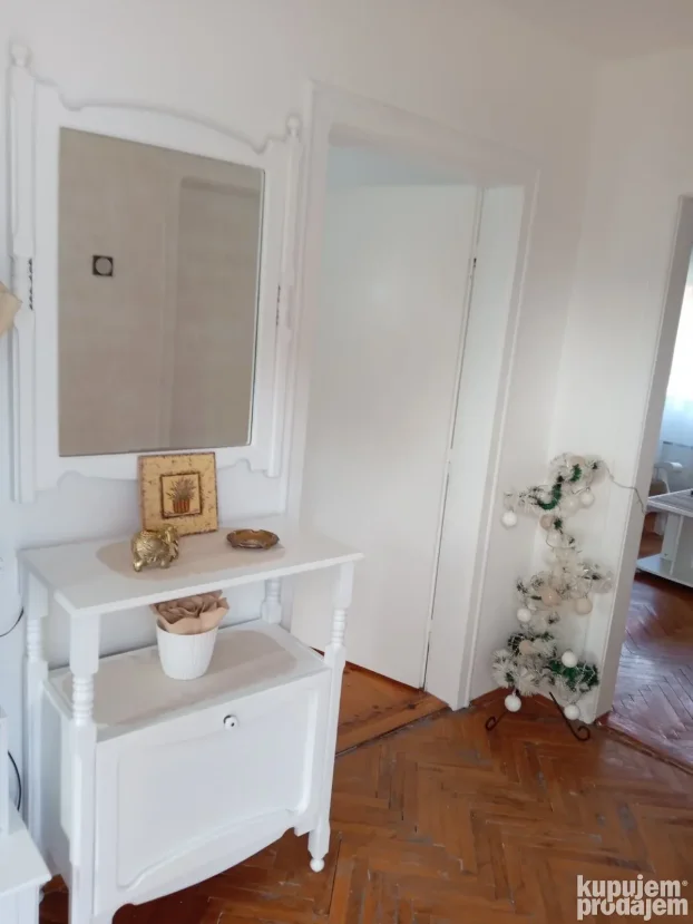 Gornji Milanovac, Centar, 2.0 dvosobna, 56 m²