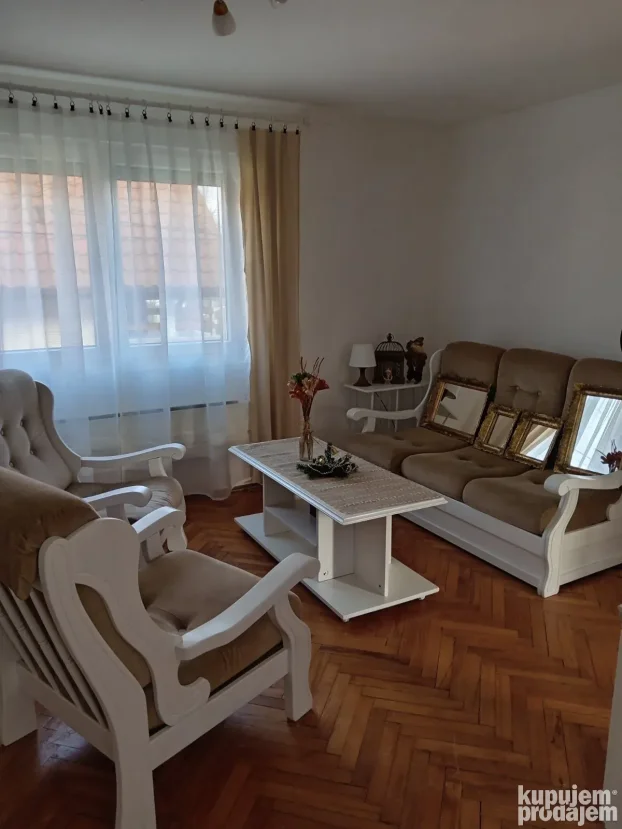 Gornji Milanovac, Centar, 2.0 dvosobna, 56 m²