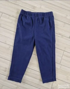 carters pantalonice za bebe vel. 18m
