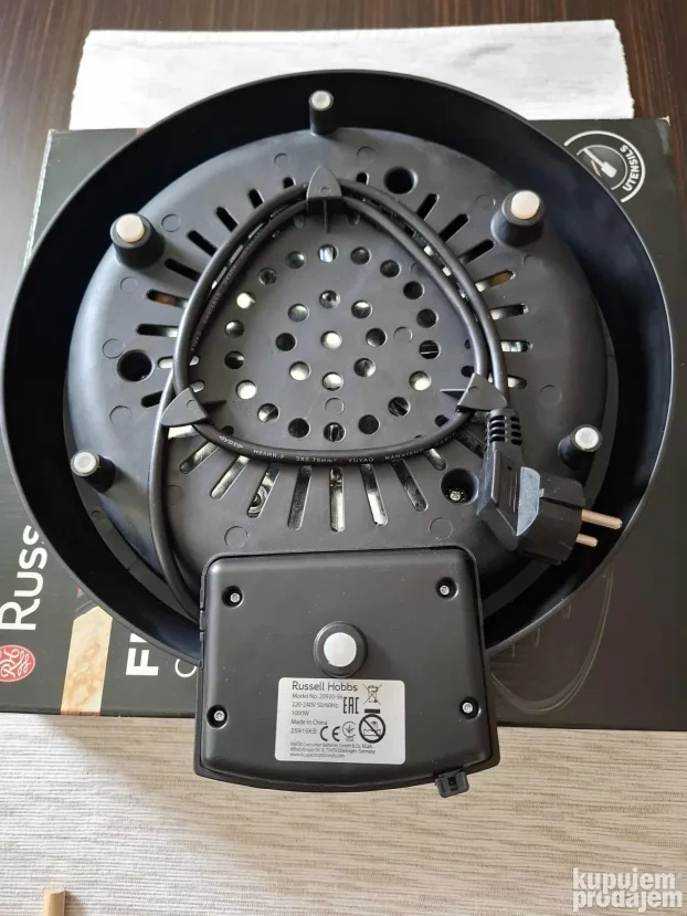 Aparat za palačinke Russell Hobbs