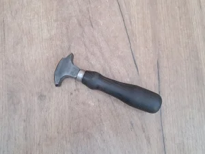 Alat za kožu obućarski