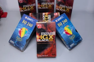 Maxell HGX Black 30 i Emtec VHS Kasete