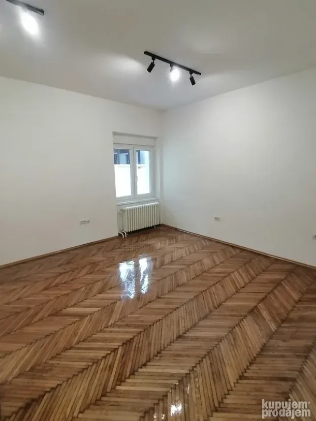 Opština Novi Sad, 5+ petosobna, 496 m²