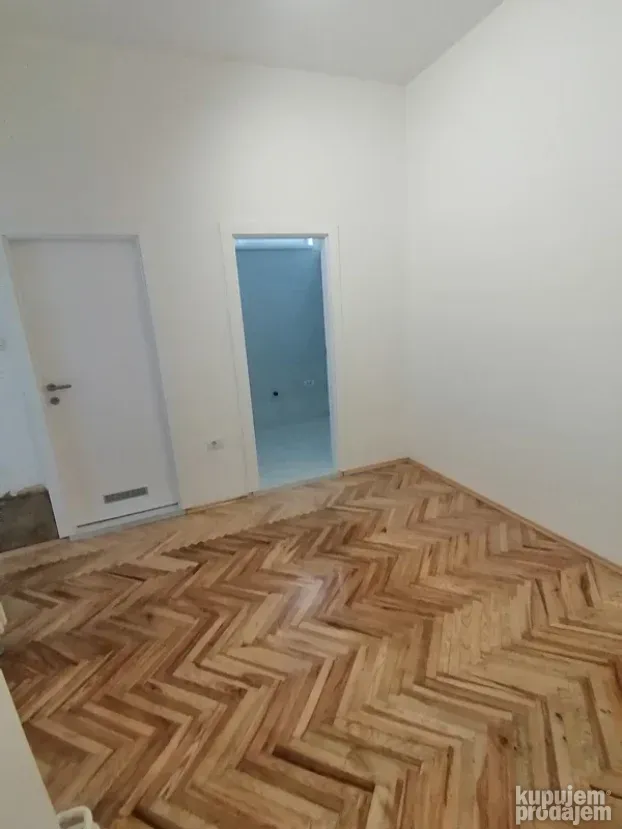 Opština Novi Sad, 5+ petosobna, 496 m²