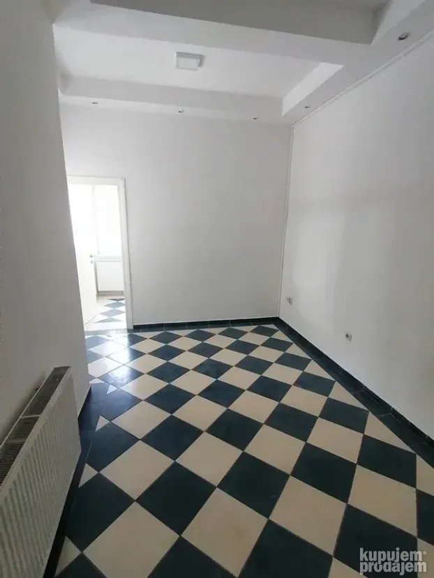 Opština Novi Sad, 5+ petosobna, 496 m²