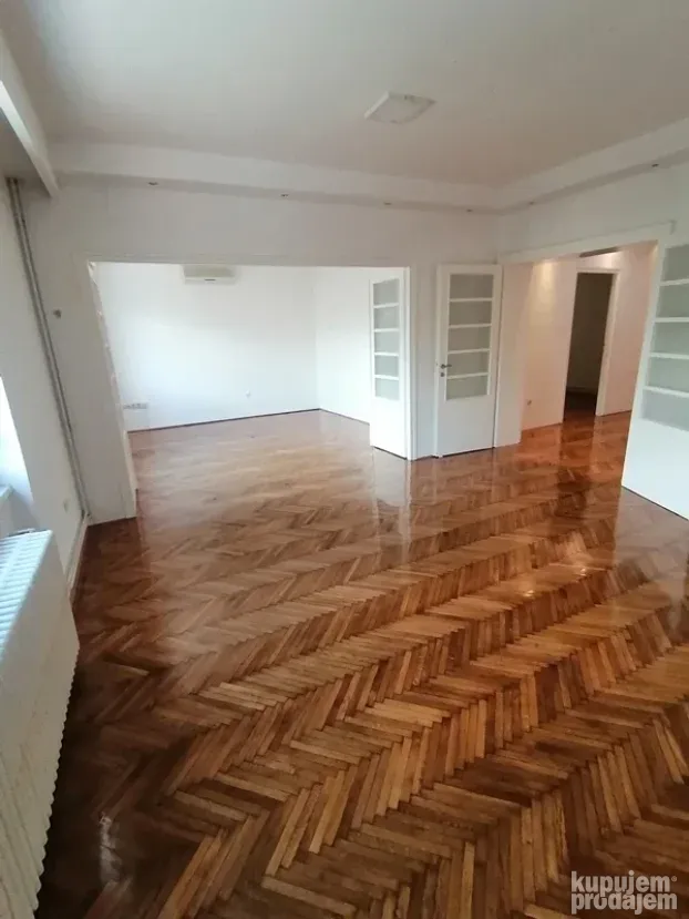 Opština Novi Sad, 5+ petosobna, 496 m²