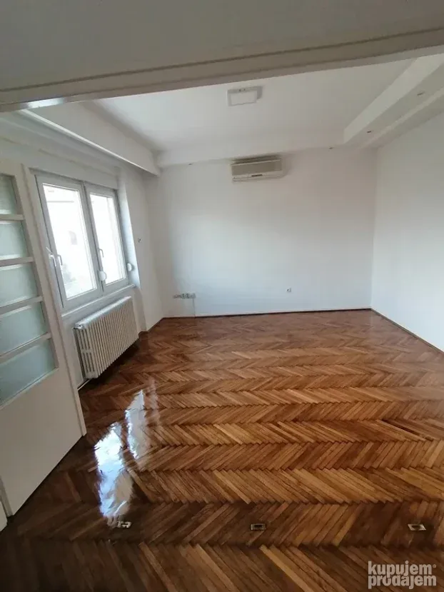 Opština Novi Sad, 5+ petosobna, 496 m²