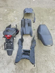 Delovi za skuter sym orbit 2 125 sic rep plastike