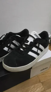 NOVO crne Adidas patike br 36