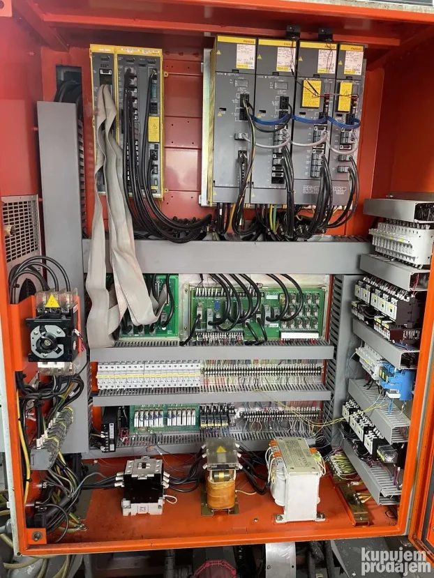 Leadwell FMC 560 dvopaletna cnc glodalica