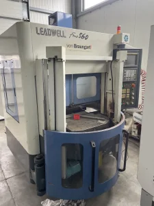 Leadwell FMC 560 dvopaletna cnc glodalica