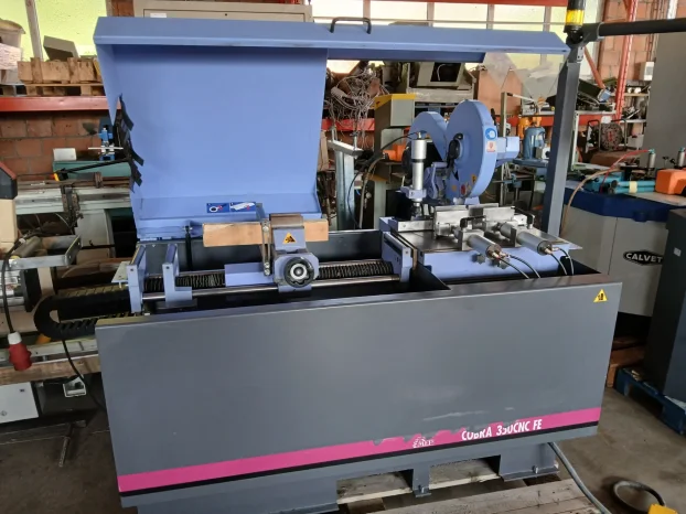 Masina za spojnice MEP