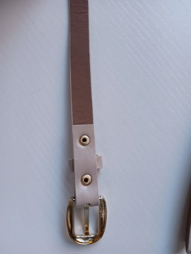 Kais u krem boji duzina 102cm k136