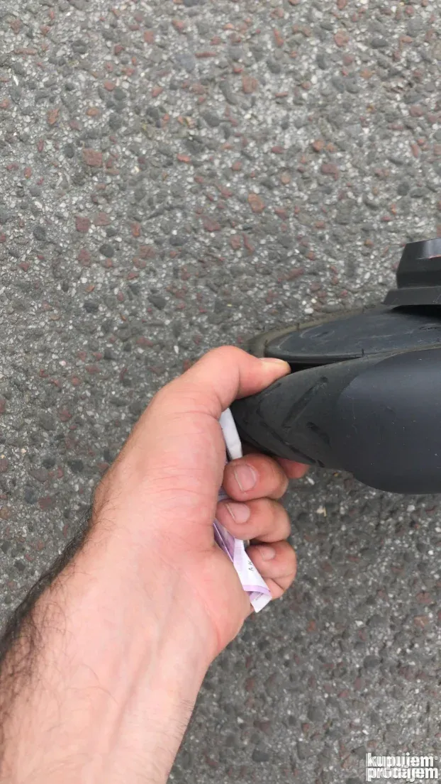Zamena gume na trotinetu/Ovlašćeni servis za Xiaomi