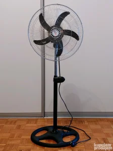 Ventilator sa 3 pozicije 46 cm - NEKORIŠĆEN