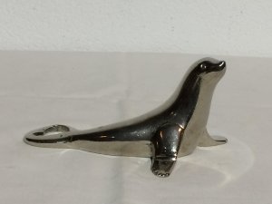 Vintage otvarac za flase Foka 1970god. rezervisan