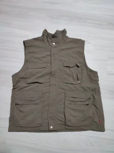 ROSSI prsluk sa puno dzepova vel. 58 - kao nov