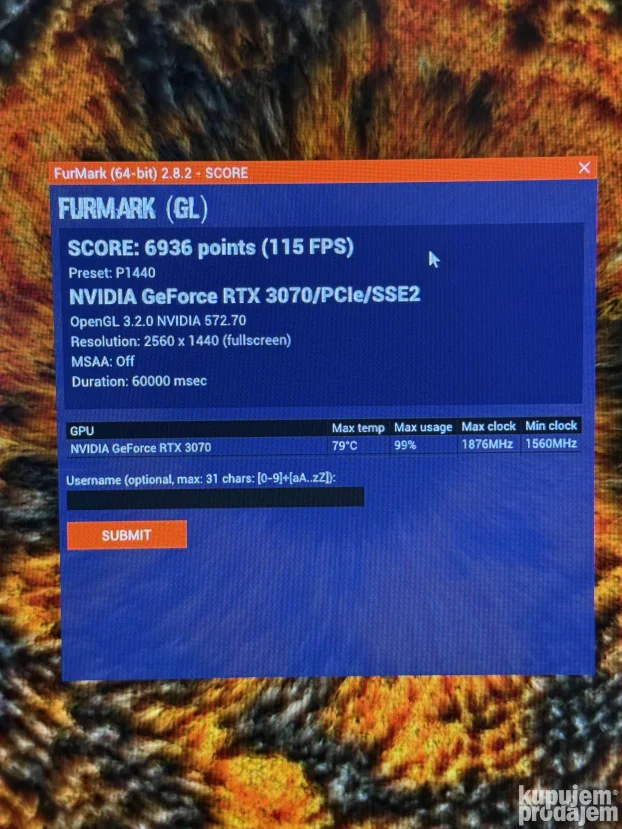 gaming kompjuter sa dva monitora