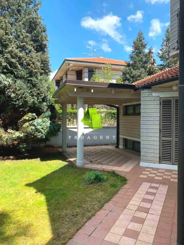 Pantelej, 4.0 četvorosobna, 240 m²