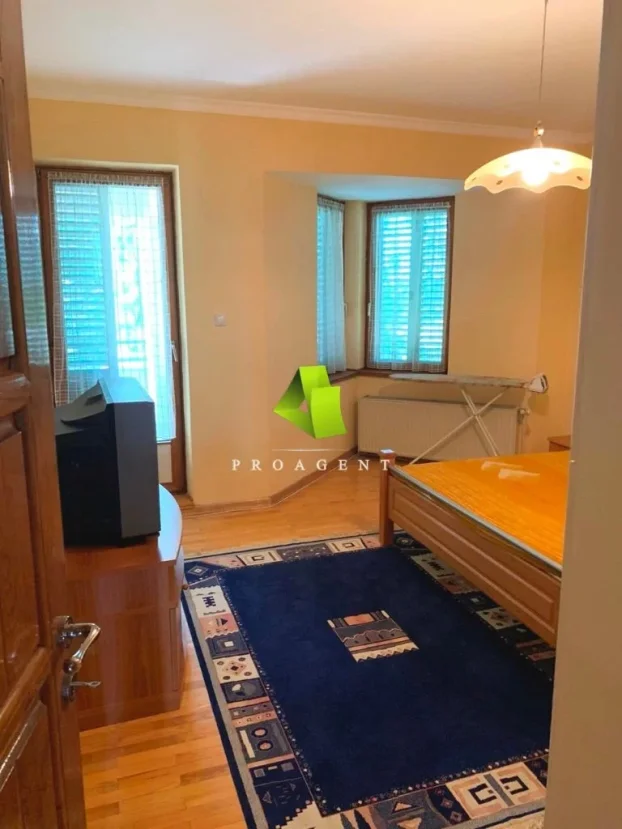Pantelej, 4.0 četvorosobna, 240 m²