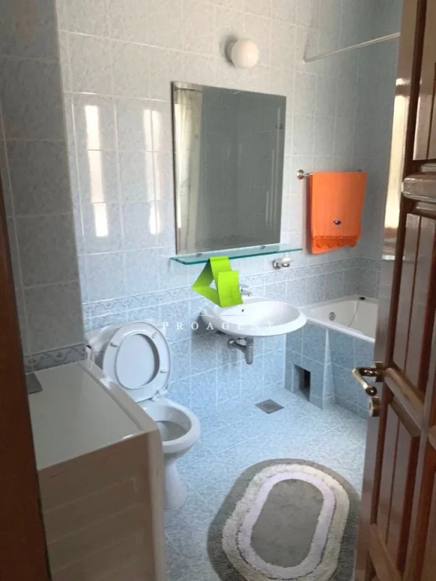 Pantelej, 4.0 četvorosobna, 240 m²