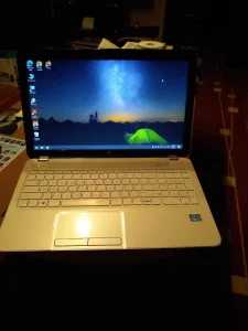 HP PAVILION 15e-003sm I3 500gb SSDHard 8gb RAM Očuvan Zamena