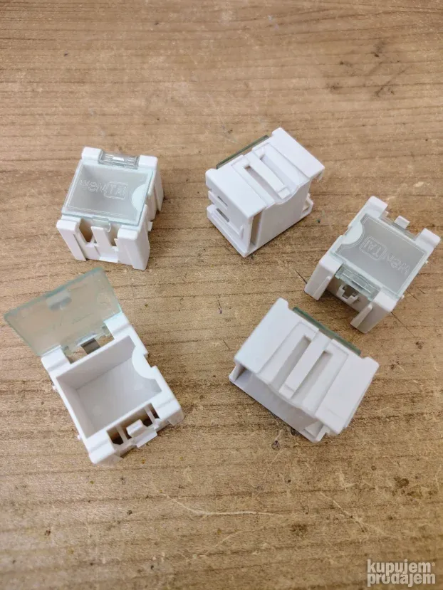 Set kutijica organizera za SMD komponente 26x33x22mm.