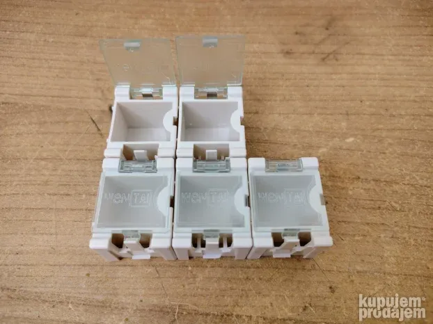 Set kutijica organizera za SMD komponente 26x33x22mm.