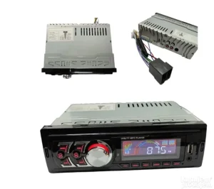 Auto radio za auto