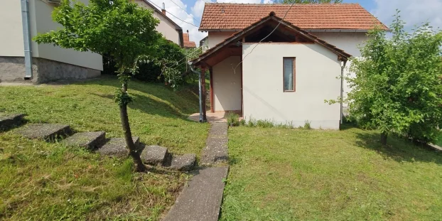 Kragujevac, Stanovo, 4.0 četvorosobna, 220 m²