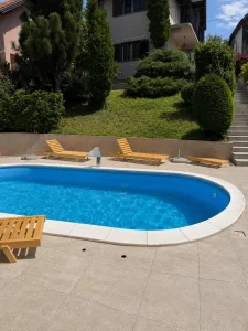 Fruskogorska , Ledinci, 5+ petosobna, 240 m²