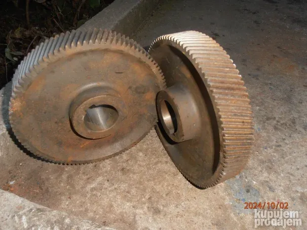 zubcanici dva komada