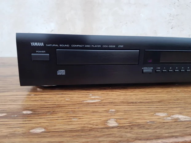 Yamaha CDX-550E