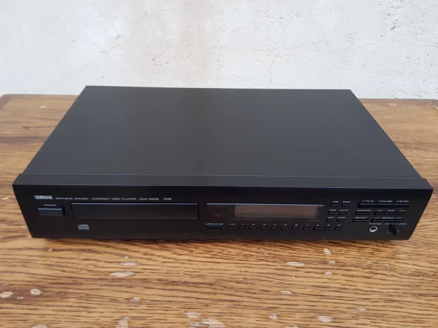 Yamaha CDX-550E