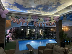 Zatvoreni Bazen sa toplom I slanom vodom