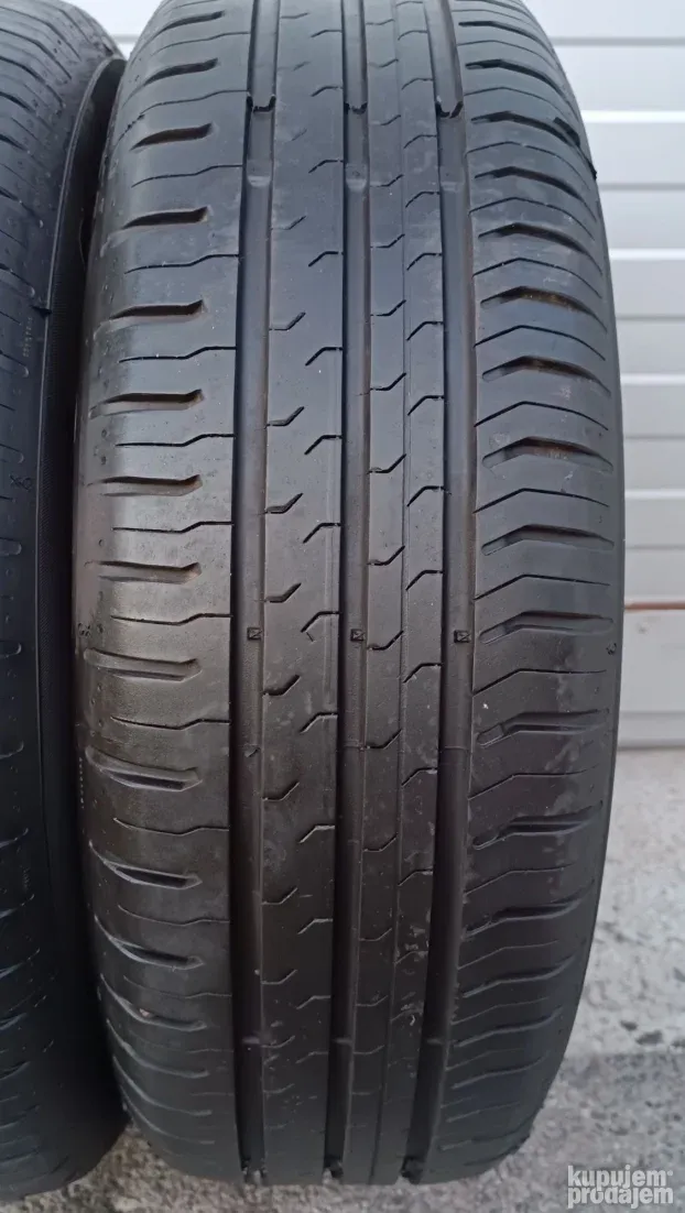 Continental LETNJE 195/65 15 sara 7mm i 6,5mm 195/65 R15