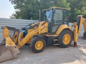 Kombinirka CAT 428F/07