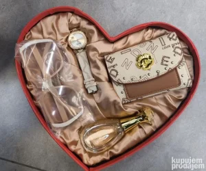 Zenski setovi u kutiji