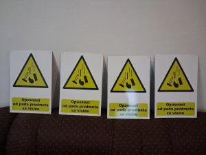 Opasnost od pada predmeta sa visine  -Metalne table