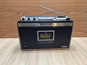 Sankei TCR-1000 Radiokasetofon