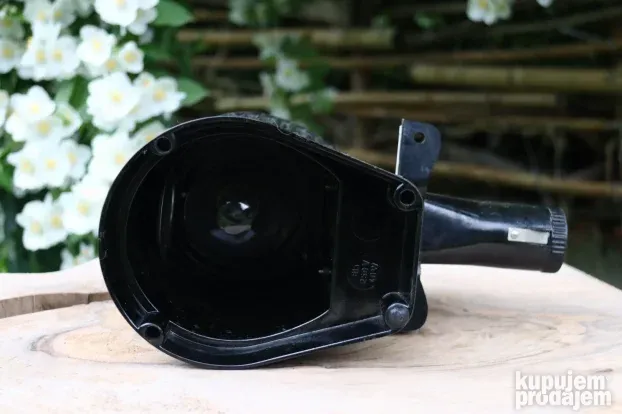 DDR Bakelitni projektor Magican